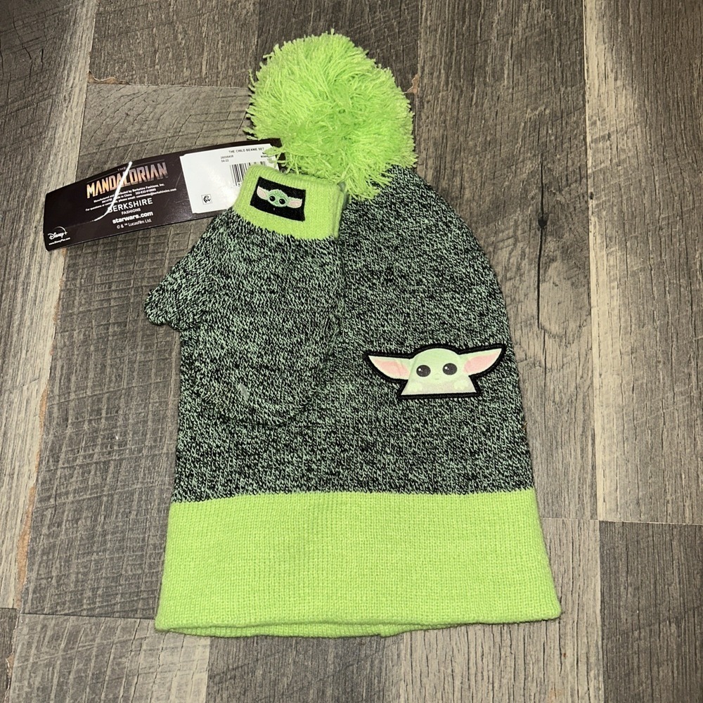 NWT Star Wars Mandalorian‎ Baby Yoda Beanie Hat Green with Pompom & Mittens
